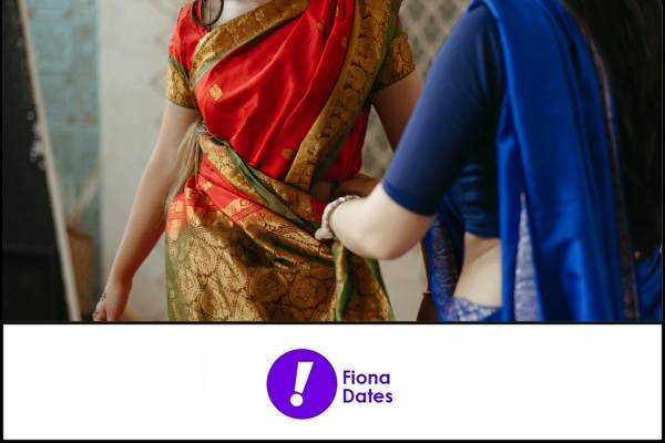 Why Chikan, Banarasi & Handloom Fabrics are Trending Again in Fashion